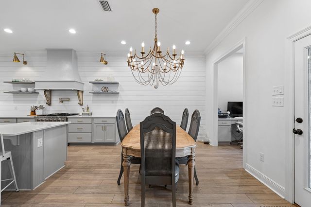 5740 Magnolia Trace, Gulf Breeze, FL 32563