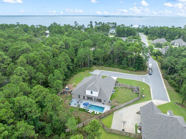 5740 Magnolia Trace, Gulf Breeze, FL 32563