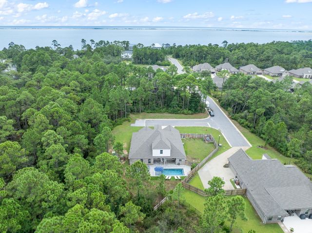 5740 Magnolia Trace, Gulf Breeze, FL 32563