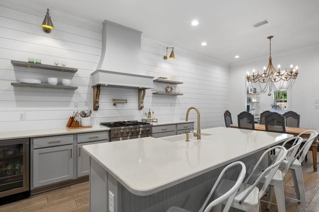 5740 Magnolia Trace, Gulf Breeze, FL 32563