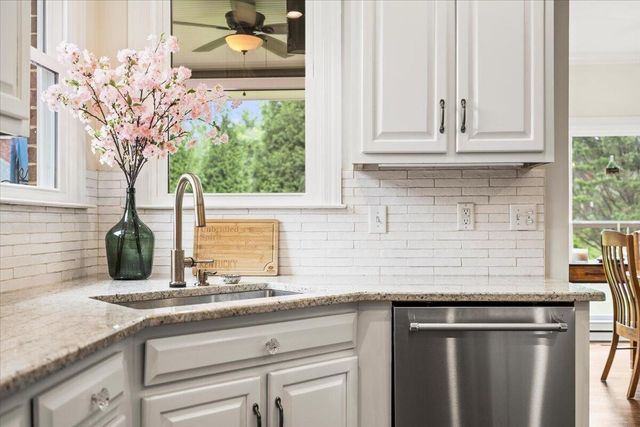9867 Windrose Circle, Chattanooga, TN 37421