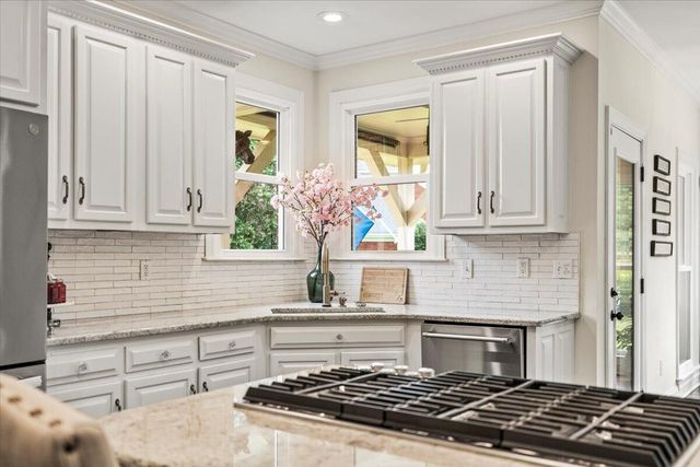 9867 Windrose Circle, Chattanooga, TN 37421