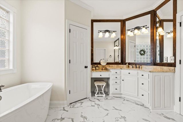 9867 Windrose Circle, Chattanooga, TN 37421