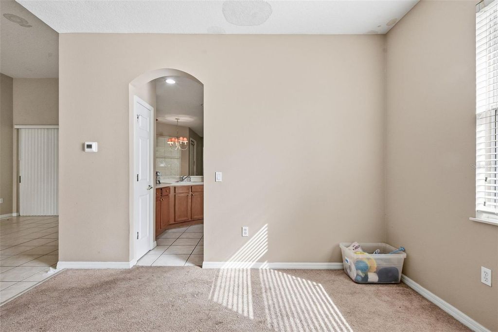 Image 24 of property listing at 929 LASCALA DRIVE, Windermere, FL 34786