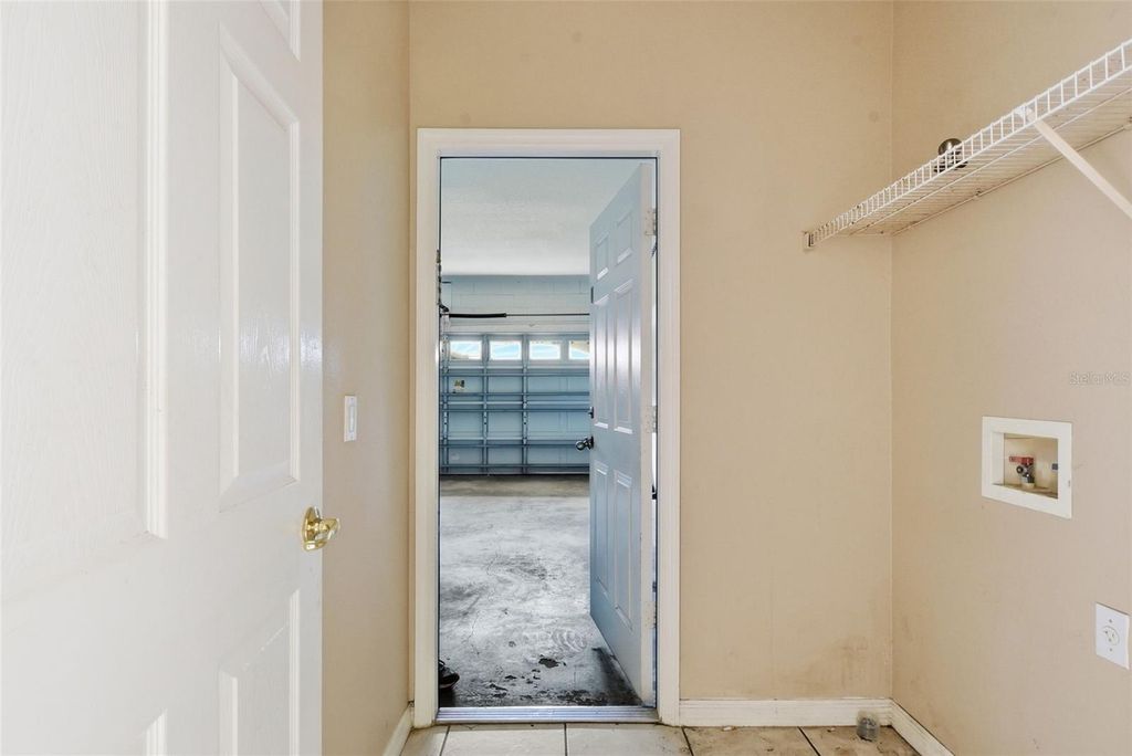 Image 31 of property listing at 929 LASCALA DRIVE, Windermere, FL 34786