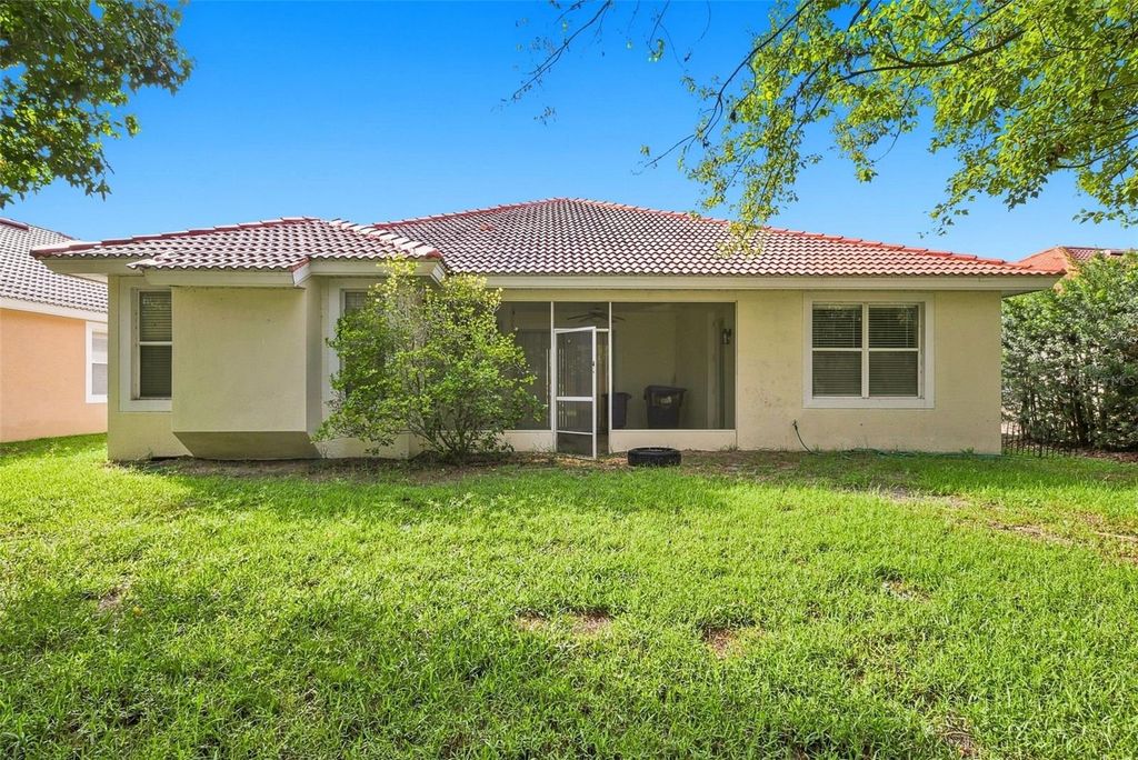 Image 38 of property listing at 929 LASCALA DRIVE, Windermere, FL 34786