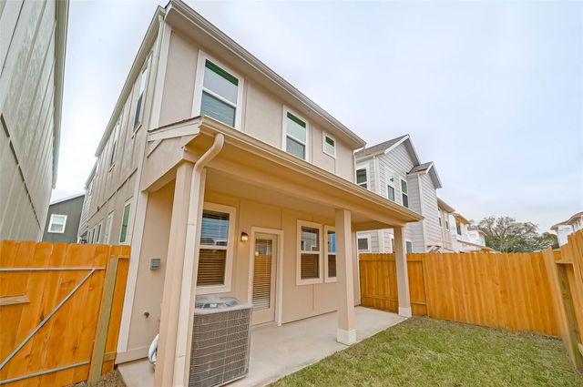 1521 Beach Oak Dr, Houston, TX 77084