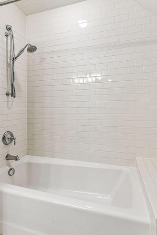 3601 Lerive Way, Chaska, MN 55318