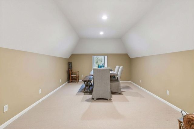 3601 Lerive Way, Chaska, MN 55318
