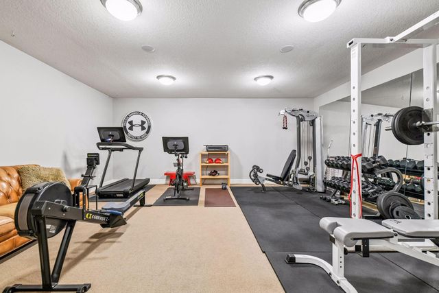 3601 Lerive Way, Chaska, MN 55318