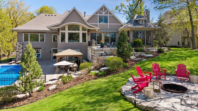 3601 Lerive Way, Chaska, MN 55318