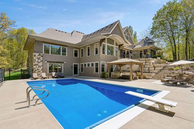 3601 Lerive Way, Chaska, MN 55318