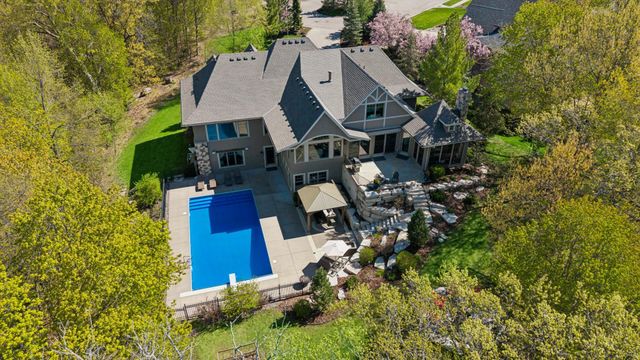 3601 Lerive Way, Chaska, MN 55318