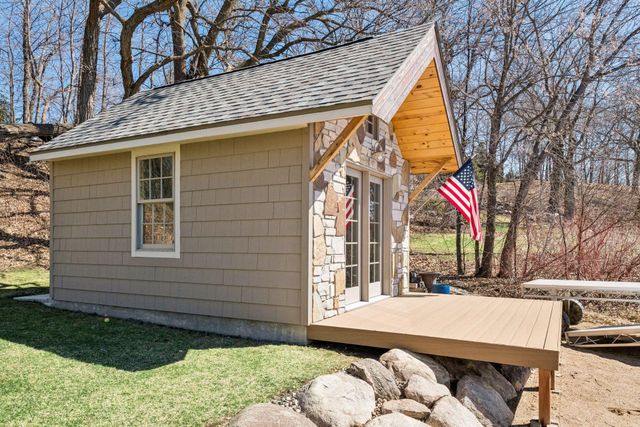 3601 Lerive Way, Chaska, MN 55318