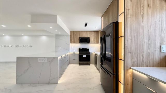 3826 NE 171st Street 3826, North Miami Beach, FL 33160