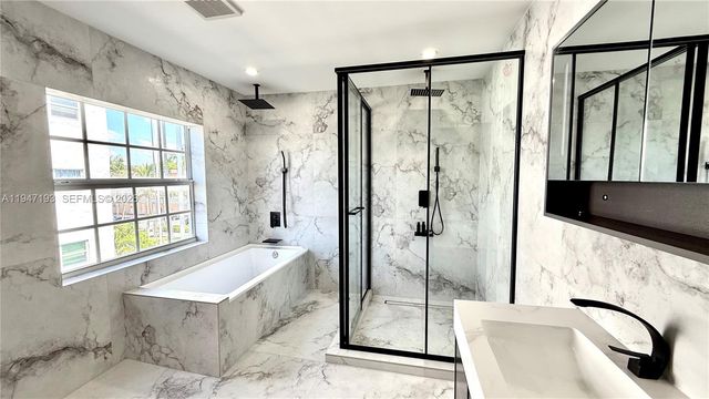 3826 NE 171st Street 3826, North Miami Beach, FL 33160
