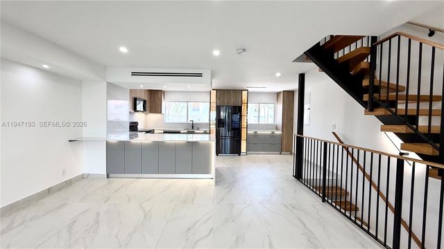 3826 NE 171st Street 3826, North Miami Beach, FL 33160
