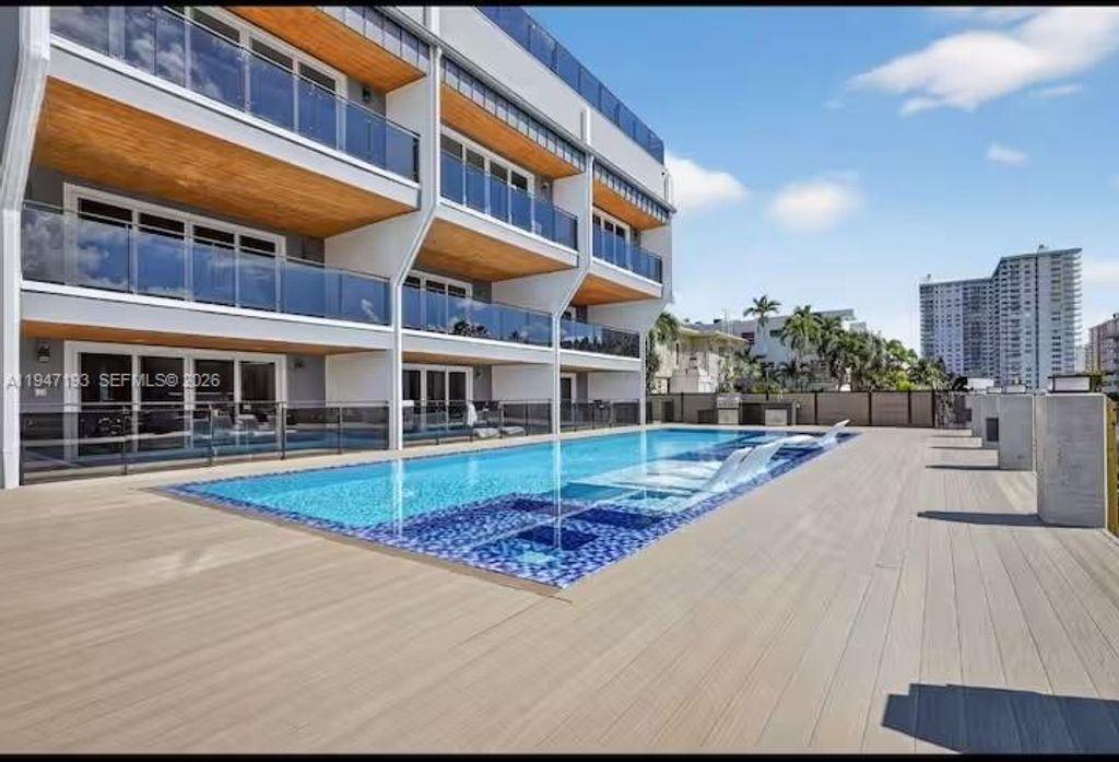 3826 NE 171st Street 3826, North Miami Beach, FL 33160