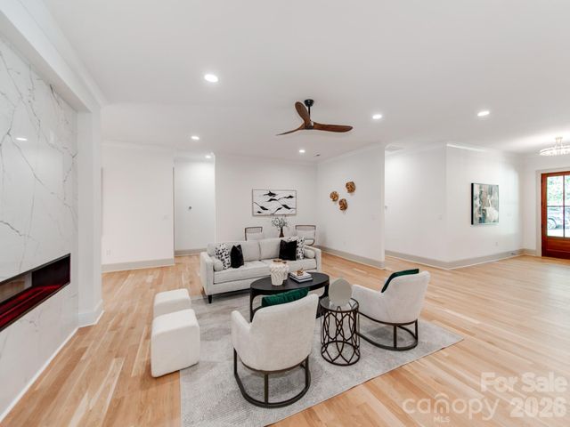 4637 Emory Lane, Charlotte, NC 28211