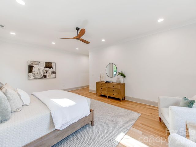 4637 Emory Lane, Charlotte, NC 28211