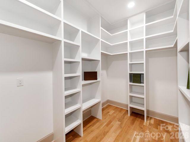 4637 Emory Lane, Charlotte, NC 28211