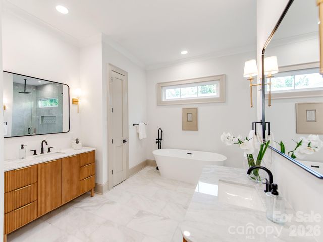 4637 Emory Lane, Charlotte, NC 28211