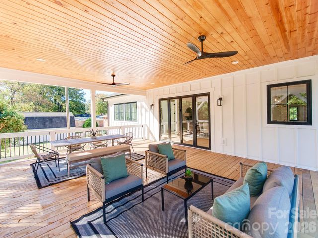 4637 Emory Lane, Charlotte, NC 28211