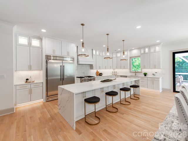 4637 Emory Lane, Charlotte, NC 28211