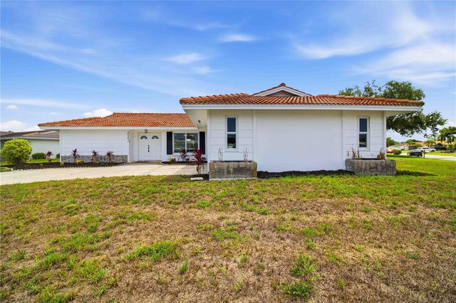 3535 VILLAGE GREEN DRIVE, Sarasota, FL 34239