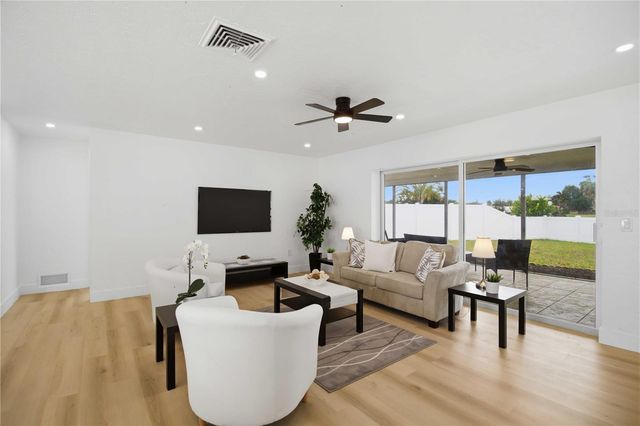3535 VILLAGE GREEN DRIVE, Sarasota, FL 34239