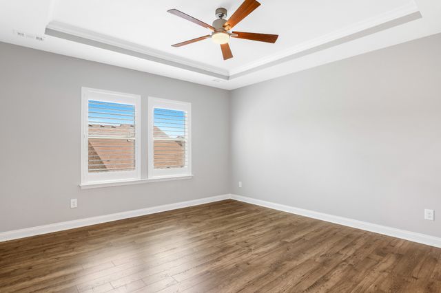 413 Meandering Way, White House, TN 37188