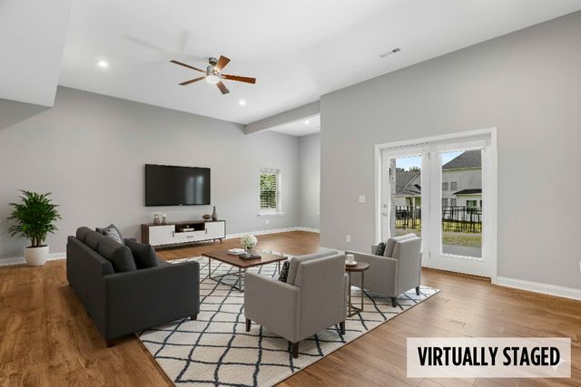 413 Meandering Way, White House, TN 37188