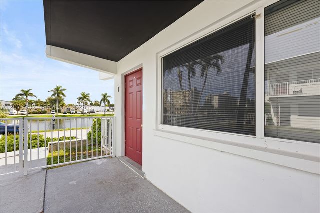 1969 N Glades Dr 08, North Miami Beach, FL 33162