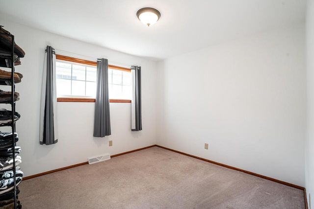 5921 Sycamore STREET, Greendale, WI 53129