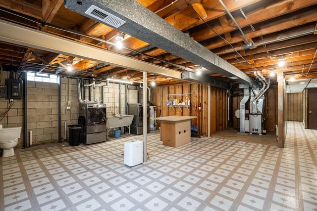 5921 Sycamore STREET, Greendale, WI 53129