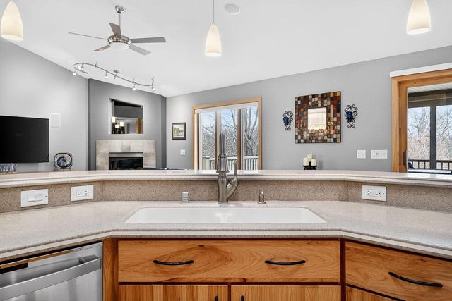 4604 PLANTATION Court, Middleton, WI 53562