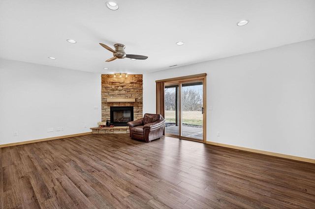 4604 PLANTATION Court, Middleton, WI 53562