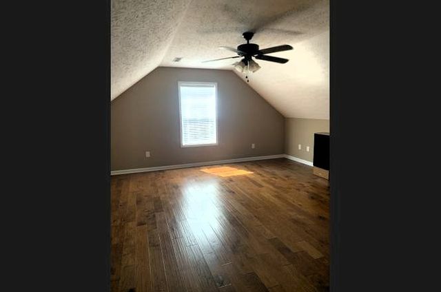 1007 Robert Elder Ct, Cedar Hill, TN 37032