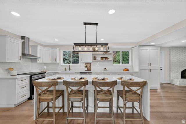 10866 S SAVANNAH DR DR, Sandy, UT 84094