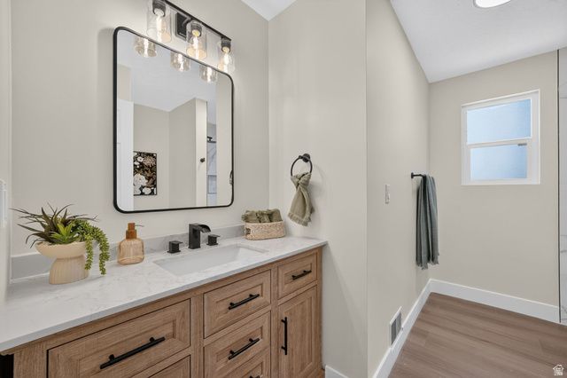 10866 S SAVANNAH DR DR, Sandy, UT 84094