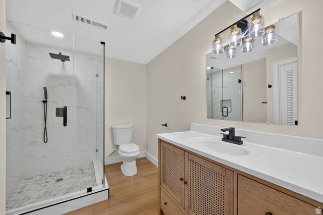 10866 S SAVANNAH DR DR, Sandy, UT 84094