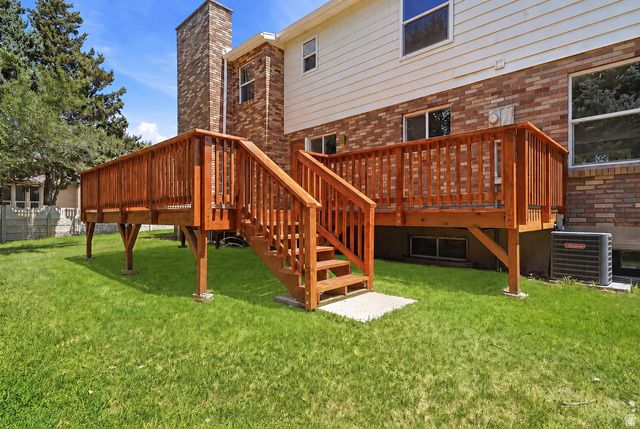 10866 S SAVANNAH DR DR, Sandy, UT 84094