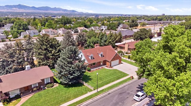 10866 S SAVANNAH DR DR, Sandy, UT 84094