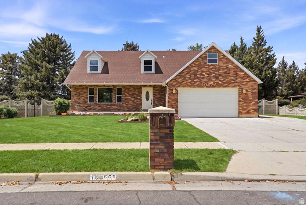10866 S SAVANNAH DR DR, Sandy, UT 84094
