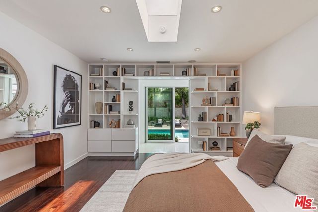 9229 Robin Drive, Los Angeles, CA 90069