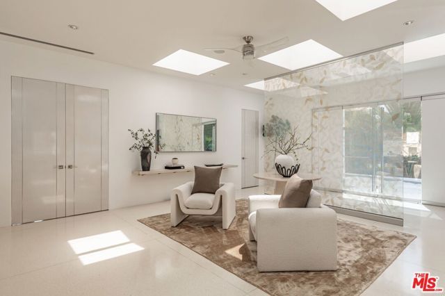 9229 Robin Drive, Los Angeles, CA 90069
