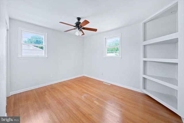 918 ROCKMOSS AVE, Newark, DE 19711