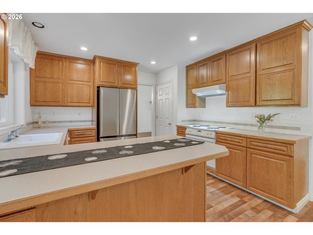 4167 Se Topaz Ct, Troutdale, OR 97060