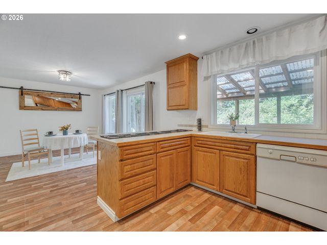 4167 Se Topaz Ct, Troutdale, OR 97060