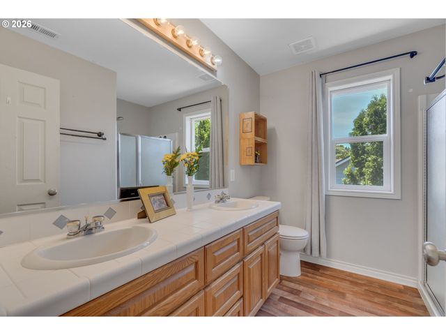 4167 Se Topaz Ct, Troutdale, OR 97060